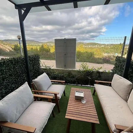 162 アパート ヴァルナ